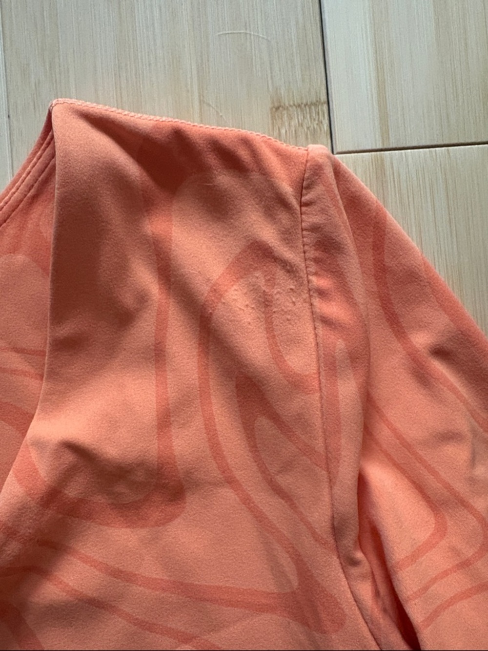PARAGON Coral Orange Marble Wrap Sports Bra and Sculptseam Plus legging set - Picture 4 of 11